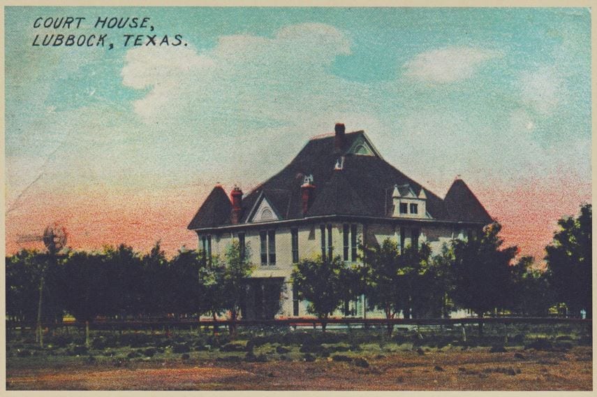 Image of the first Court House in Lubbock Texas